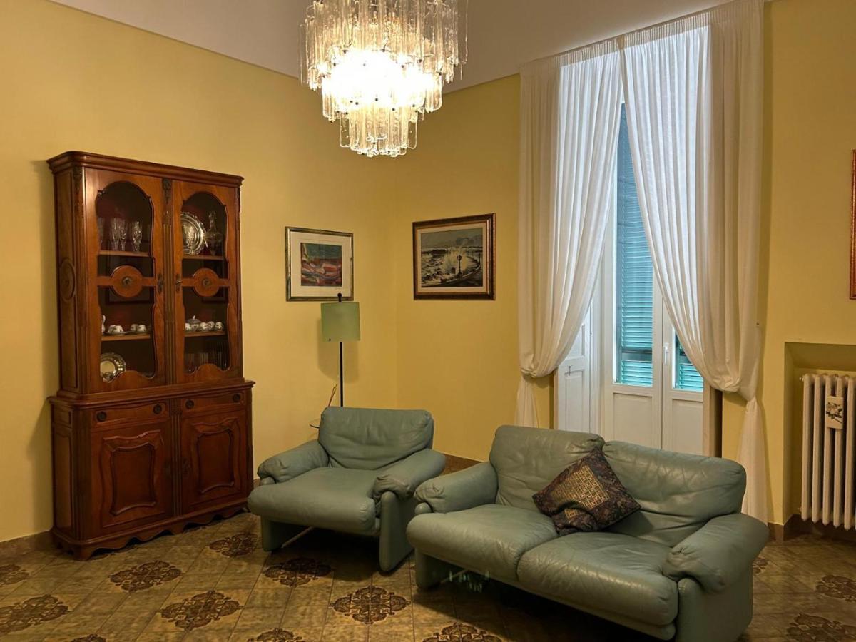 Incantevole Appartamento Al Borgo Monopoli Exterior foto
